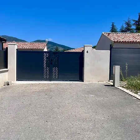 Chez Hamou & Julie *