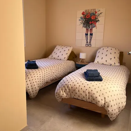 Chez Hamou & Julie Feriehus *