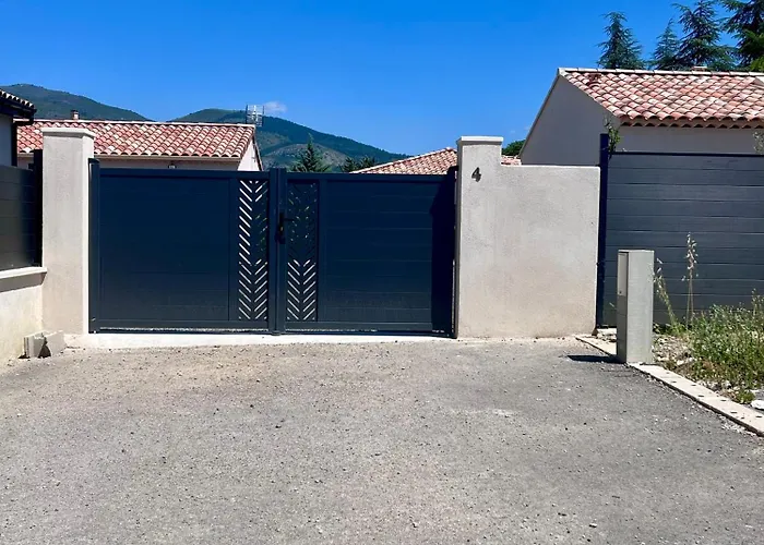 Chez Hamou & Julie *