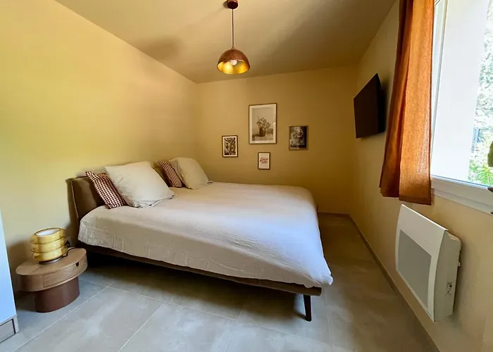 Chez Hamou & Julie *